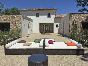 Villas Villa in Montauroux with Pool and Hill Views, cleaning included : photos des chambres