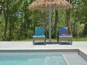 Villas Villa in Montauroux with Pool and Hill Views, cleaning included : photos des chambres