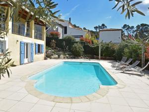Villas Villa in Vidauban with Private Pool, cleaning included : photos des chambres