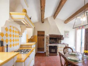 Maisons de vacances Villa in Provence with Pool and Charm, cleaning included : photos des chambres