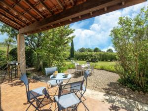 Maisons de vacances Holiday Home in Cazouls with Pool & Vineyards, cleaning included : photos des chambres
