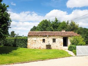 Maisons de vacances Holiday Home Saint-Laurent Pool Retreat, cleaning included : photos des chambres