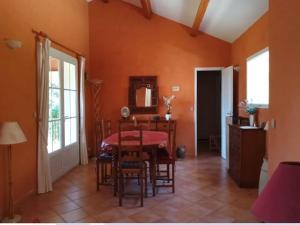 Villas Villa in Lorgues with Private Pool, cleaning included : photos des chambres