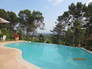 Villas Villa in Lorgues with Private Pool, cleaning included : photos des chambres