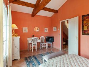 Villas Villa in Lorgues with Private Pool, cleaning included : photos des chambres