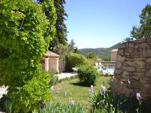 Maisons de vacances Villa in Provence near Vaison-la-Romaine, cleaning included : photos des chambres