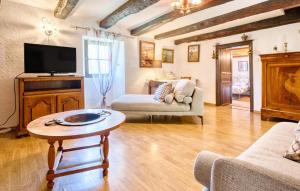 Stunning Home In Plazac With Wifi