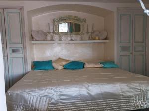 Maisons de vacances Village House in France with Private Pool, cleaning included : photos des chambres