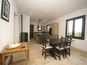 Maisons de vacances Holiday Home in Var with Private Pool, cleaning included : photos des chambres