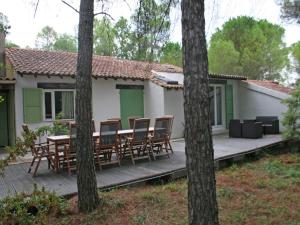 Maisons de vacances Villa in Fayence with Pool and Garden, cleaning included : photos des chambres