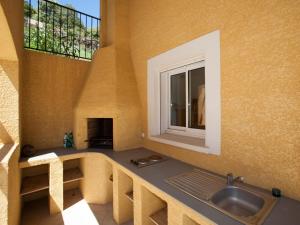 Villas Villa in Roquebrun with swimming pool, cleaning included : photos des chambres
