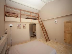 Villas Villa in Provence with Infinity Pool, cleaning included : photos des chambres