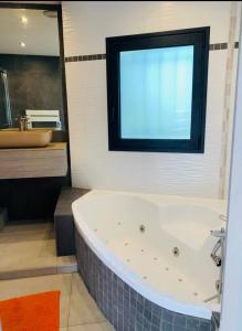 Villas Manifique Villa de Antibes : photos des chambres