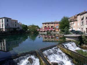Villas Villa in Luberon with Saltwater Pool, cleaning included : photos des chambres