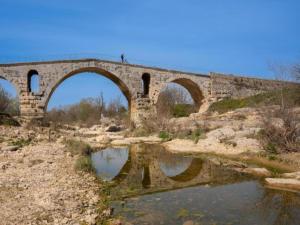 Villas Villa in Luberon with Saltwater Pool, cleaning included : photos des chambres