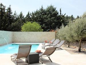 Villas Villa in Luberon with Saltwater Pool, cleaning included : photos des chambres