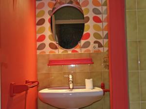 Maisons de vacances Villa in Salernes with Private Pool & Garden, cleaning included : photos des chambres