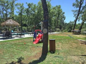 Villas Villa in Var with Hill Views & Pool, cleaning included : photos des chambres