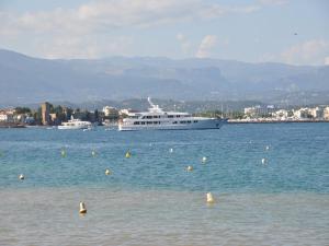 Villas Villa in Var with Hill Views & Pool, cleaning included : photos des chambres