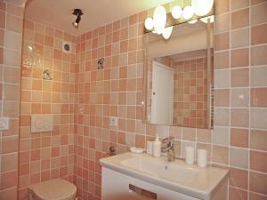 Villas Village House in Fayence with Castle Views, cleaning included : photos des chambres