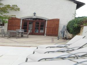 Maisons de vacances Very spacious and luxurious holiday home on quiet estate 1880 with pool : photos des chambres