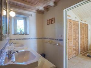 Maisons de vacances Holiday Home Saint-Laurent Pool & Garden, cleaning included : photos des chambres