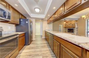 Waterfront Private Dock 4BR 2 Bath kayaks and Hot Tub