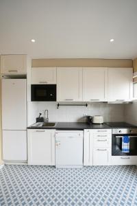 ON Family Apartments - Free Parking & Pet Friendly