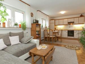 Holiday home at the foot of the Schwarzer Mann , cleaning included
