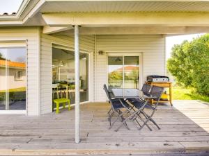 Maisons de vacances Maison contemporaine Biscarrosse, 7 pers., 3 ch., Wi-Fi, sur terrain 700m², proche activites et plages - FR-1-521-44 : photos des chambres