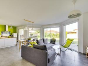Maisons de vacances Maison contemporaine Biscarrosse, 7 pers., 3 ch., Wi-Fi, sur terrain 700m², proche activites et plages - FR-1-521-44 : photos des chambres