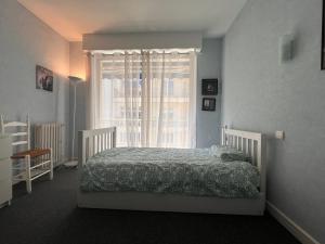 Appartements Appartement lumineux, proche plage, balcon, parking, WiFi - FR-1-239-962 : photos des chambres