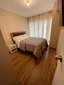 Depa en Av Javier Prado frente a San isi