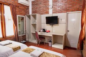 Saung Dolken Syariah Resort & Hotel