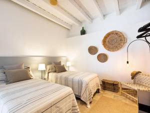 Villa in Sant Mori with Pool near Dalí Museum, cleaning included