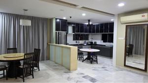 Kuantan Tok Sira Spacious 5 Rooms Bangalow near Teluk Cempedak