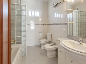 Costa de la Luz Poolside Villa, cleaning included