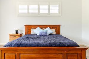 Large Premium Family Getaway with Centralised Heating