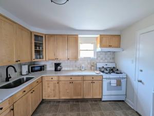 NYC in 30 Cozy Stylish Fleetwood Stay