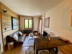 Appartements Formigueres - Appartement T2 Lumineux avec Terrasse, 3 Pers, Proche Pistes et Commerces - FR-1-758-29 : photos des chambres