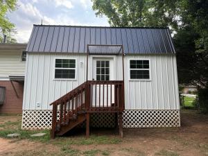 Tiny house with smart bidet and water purify-system - 3hvězdičkové hotely ve městě Gastonia