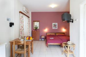 Studio with Garden View room in Agapi Studios