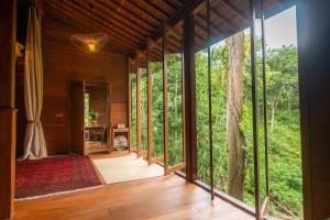 Japanese Ubud-Style Villa Near Pererenan, Canggu