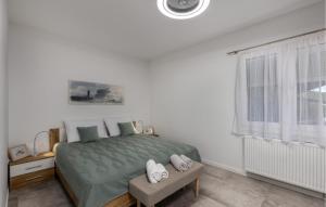 Stunning Apartment In Klenovica