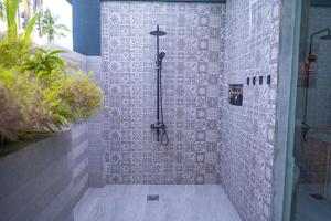 Ricehaven Luxury Villa with Starlink WIFI Villa2