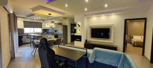 Luxury Apartment in Gzira close to Sliema 3 BR Apartment Sleep 8