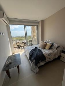 Baia Kristal lujoso apto 3 hab vista top