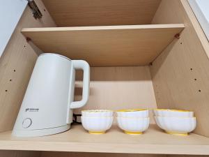 Hongdae Guesthouse5 - 1min from Hongik Uni station Exit #1