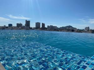 Departamento de lujo con alberca cerca de la playa