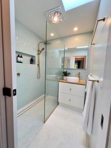 Spindrift Falmouth, adventurers coastal haven